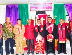 Wabup Kupang Hadiri Serah Terima Pelayan di Gereja GMIT Maranatha Bonmuti