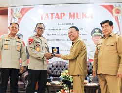 Kapolda NTT Minta Pemkab Kupang Hidup Rukun dan Hindari Masalah Hukum