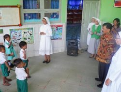 Naikkan Mutu, Pj Wali Kota Kupang Minta Sekolah Negeri Belajar ke Sekolah Swasta