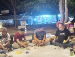 Nikmati Karya Jeriko, Willy Lay Ngopi Bareng Komunitas Anak Muda Kota Kupang