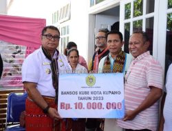 Pj Wali Kota Kupang Launching Bansos Kesejahteraan dan Kube Tahun 2023
