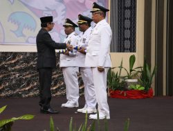 Lantik 3 Penjabat Bupati, Ayodhia Kalake Minta Perkuat Sinergitas dan Kolaborasi