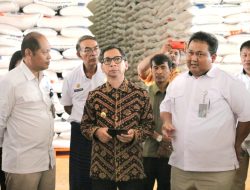 Jaga Ketersediaan Beras, Pj Gubernur NTT Tinjau Gudang Bulog Alak
