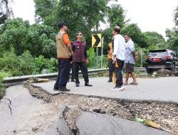 Pj. Gubernur NTT Tinjau Lokasi Bencana Cuaca Ekstrim di Kota Kupang