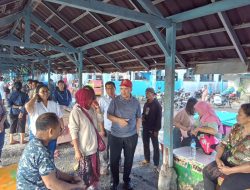 Jeriko-Adinda Blusukan di Pasar Oeba : Para Pedagang Minta Renovasi Pasar