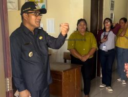 Sidak Kecamatan dan Kelurahan, Pj. Wali Kota Kupang Tekankan Disiplin ASN dan Peduli Stunting