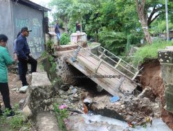 Pj. Wali Kota Kupang Tinjau Jembatan Ambruk di Naikoten I
