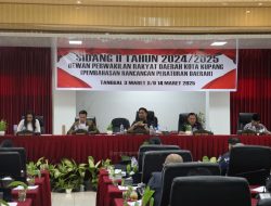 Wali Kota dan Wakil Wali Kota Kupang Hadiri Rapat Paripurna Ke-4 DPRD