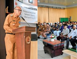 Plt. Sekda Lepas Belasan Jamaah Calon Haji Kabupaten Kupang 