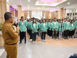 Bupati Kupang Lepas KKN Mahasiswa UPG 1945 NTT, Minta Jadi Contoh yang Baik