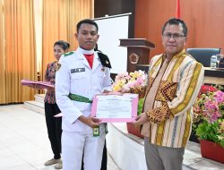 Paskibra Kabupaten Kupang Terima Sertifikat, Bupati Yosef Lede Ajak Motori Pembangunan 