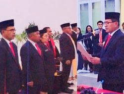 Bupati Yosef Lede Lantik 10 Pejabat Eselon Dua Lingkup Pemkab Kupang 