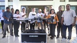 Petani Kabupaten Kupang ‘Naik Kelas’ Pupuk dan Semprot Hama Pakai Drone Spray 