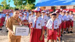Peduli Bencana Flores, Ratusan Siswa SDI Kaniti Galang Donasi Sukarela